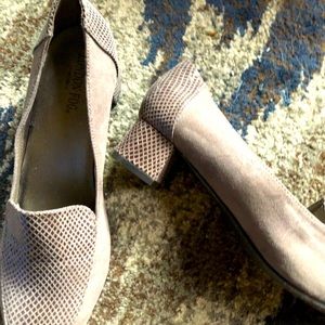 Grey London fog low heel loafers